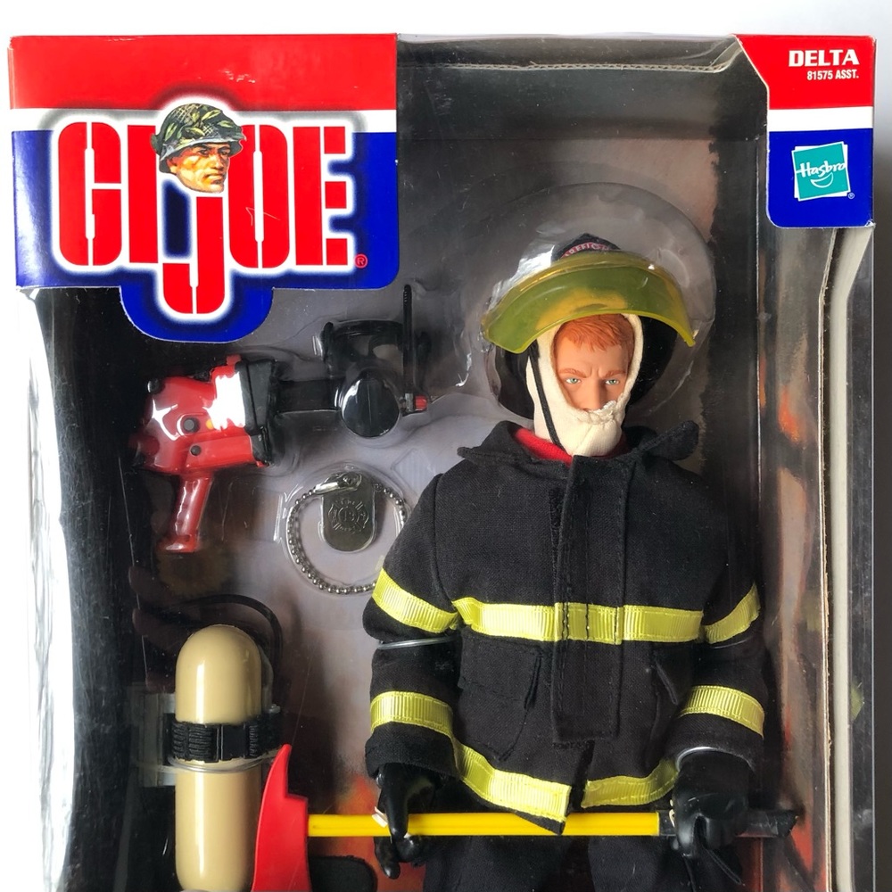 GI JOE Search & Rescue Firefighter MIB - Picture 2 of 14